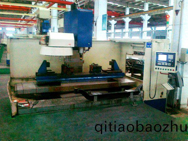 前軸(zhou)十孔加工(gong)專(zhuan)用(yong)立式加工(gong)